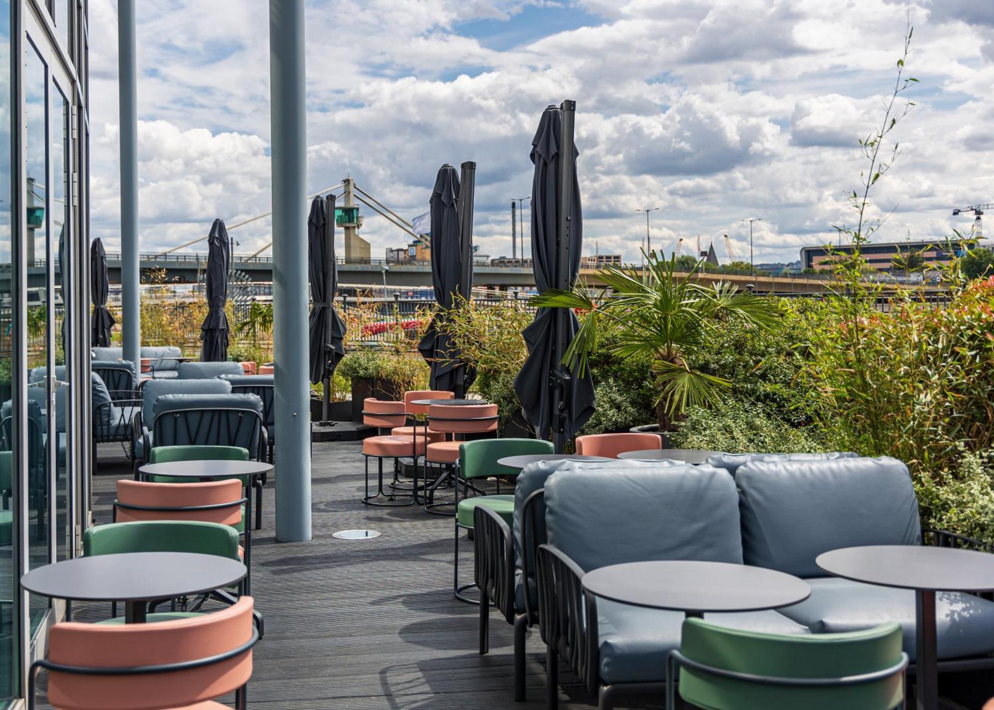 Doubletree By Hilton Excel Отель 4*