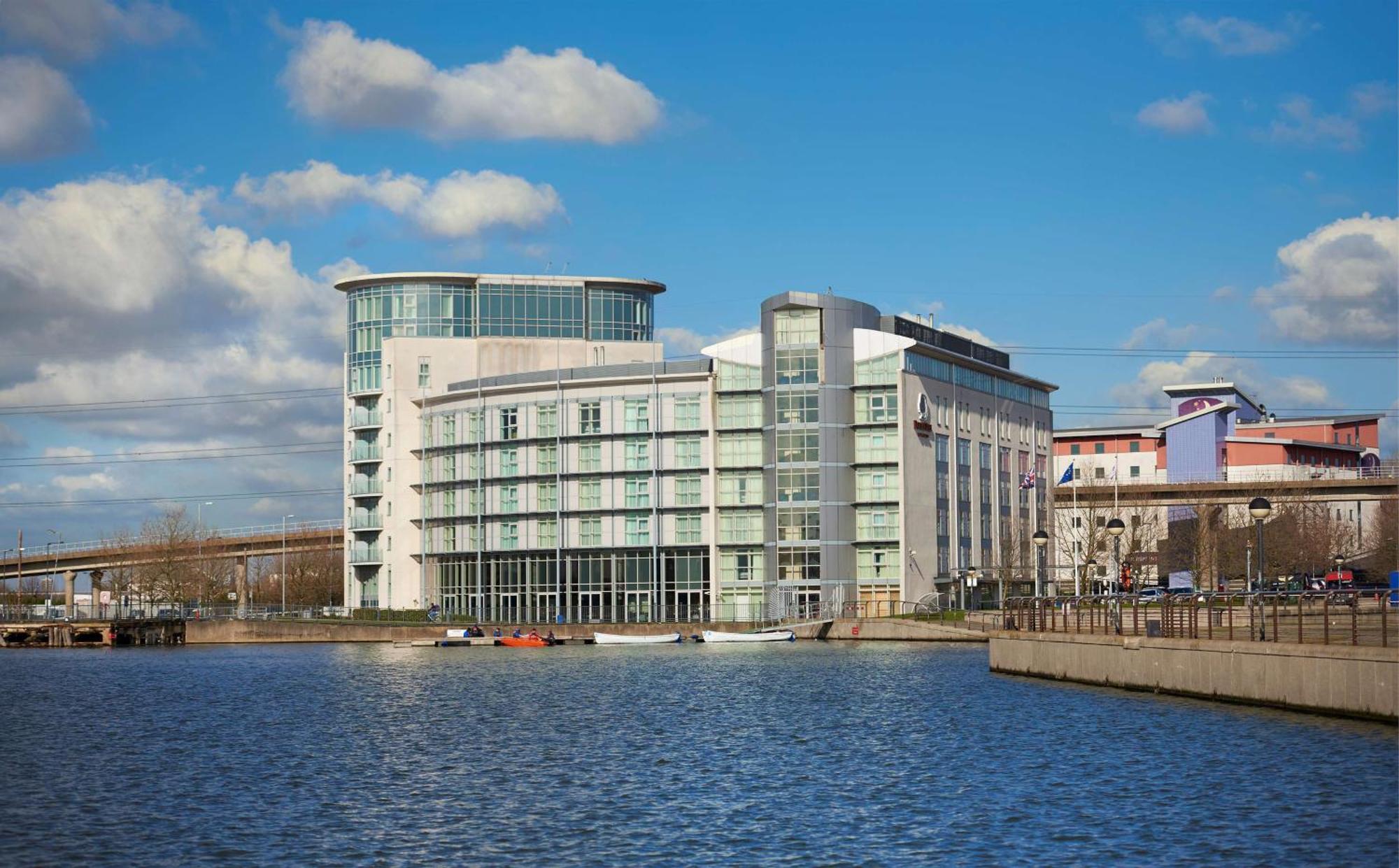 Doubletree By Hilton Excel Лондон